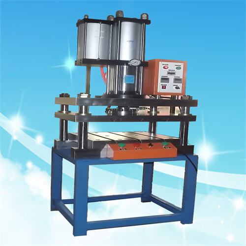 玖容四柱壓力機